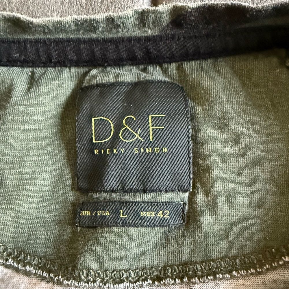 D & F Ricky Singh Camouflage T-Shirt Size Large - Picture 2 of 5